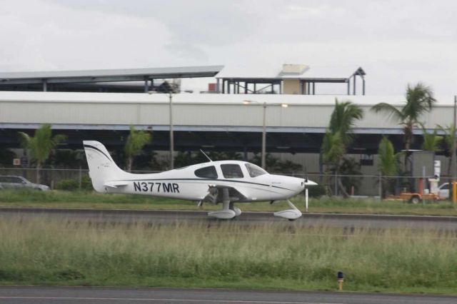 Cirrus SR-22 (N377MR)