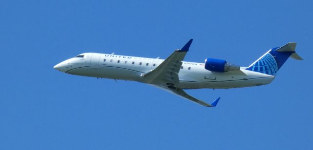 Canadair Regional Jet CRJ-200 (N917SW) - Shortly after departure is this 2002 United Express Canadair Regional Jet 200LR from the Spring of 2022.