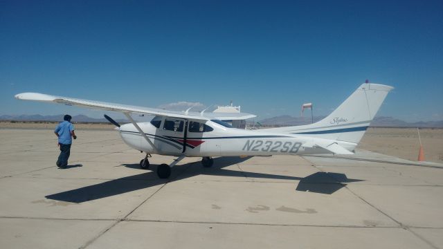 Cessna Skylane (N232SB) - Fuel Stop Blythe CA.  104 degrees F