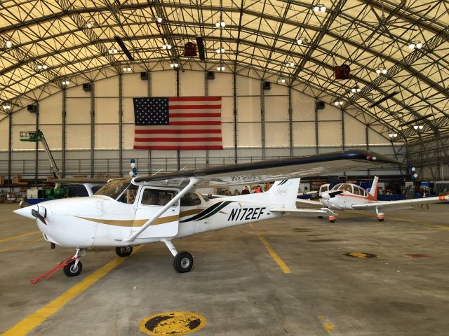 Cessna Skyhawk (N172EF) - FAA Youth STEM Expo @ KBOS