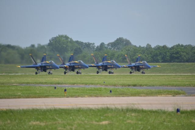 McDonnell Douglas FA-18 Hornet — - 2019 US Navy Blue Angels 