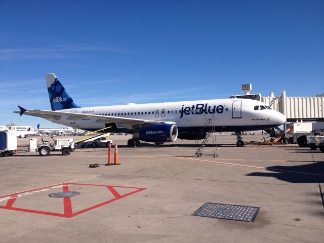 Airbus A320 (N564JB)