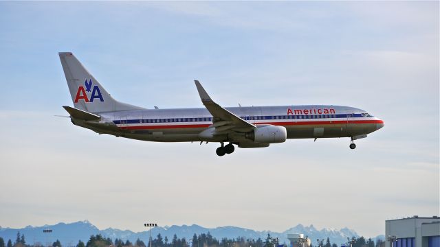 Boeing 737-800 (N906AN) - AAL9663 from KSEA on final approach to Rwy 16R on 1/6/14. (LN:240 cn 29508). The aircraft is arriving for maintenance at ATS.