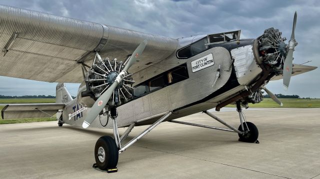 Ford Tri-Motor (N9645) - N(C)9645, a 1928 Ford 5-AT-B Tri-Motor, sitting pretty outside the terminal @ KVPZ. 7/11/22. 