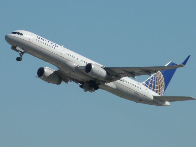 BOEING 757-300 —