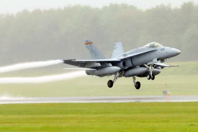 McDonnell Douglas FA-18 Hornet (16-4908) - 'MAZDA 26' dragging vapor as it rips out of runway 33