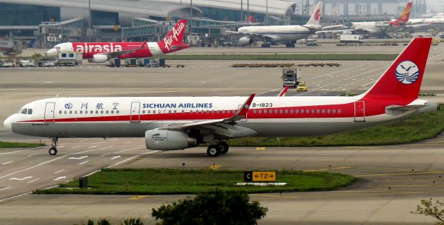 Airbus A321 (B-1823)