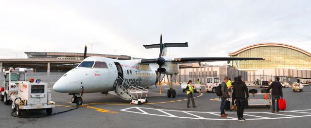 de Havilland Dash 8-100 (C-FGRP) - Air Canada Express De Havilland Canada DHC-8-102 Dash 8 C-FGRP in Toronto 