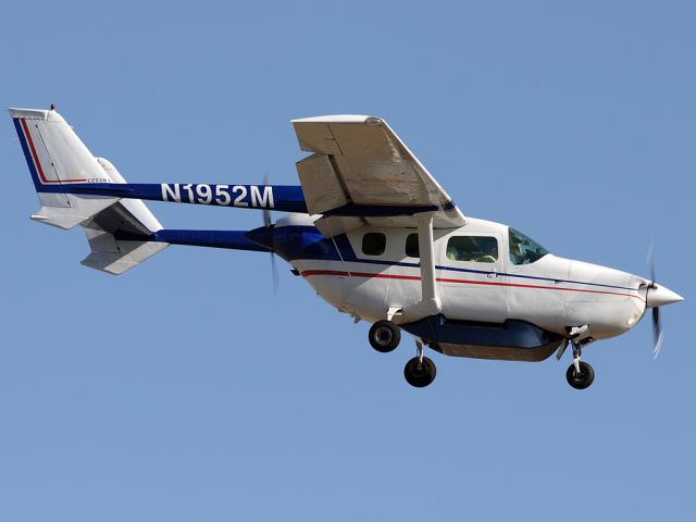 Cessna Super Skymaster (N1952M) - October 29, 2005