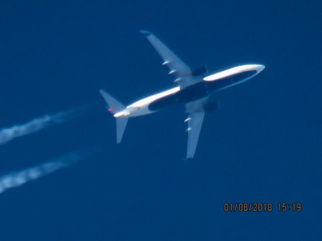 Boeing 737-800 (N392DA)