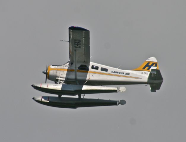 C-FAXI — - LEAVING VANCOUVER HARBOUR,31 MARCH 2010