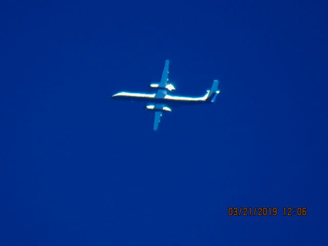 de Havilland Dash 8-400 (N721AL)