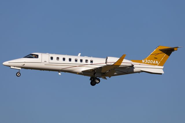 Learjet 45 (N300AN)