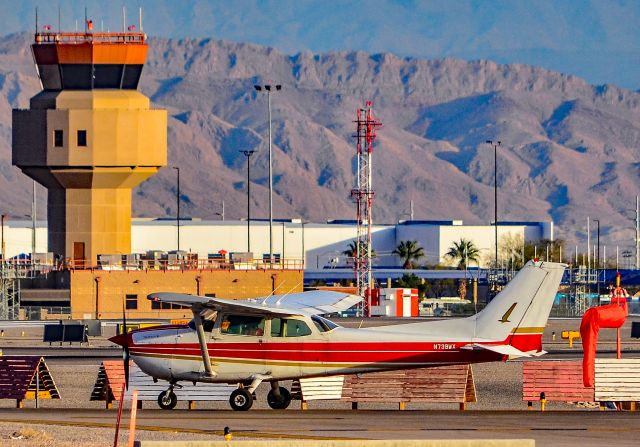 Cessna Skyhawk (N739WX) - N739WX 1978 Cessna 172N Skyhawk s/n 17270875 - North Las Vegas Airport  KVGTbr /Photo: TDelCorobr /December 15, 2023