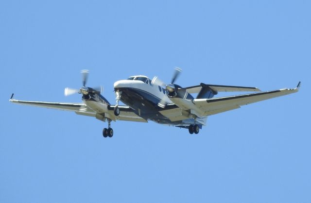 Beechcraft Super King Air 200 (N65TW)