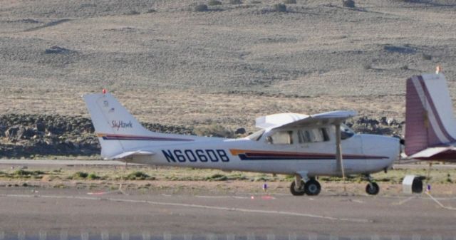 Cessna Skyhawk (N606DB)