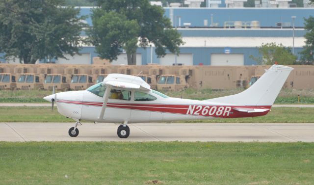 Cessna Skylane (N2608R) - AirVenture 2014