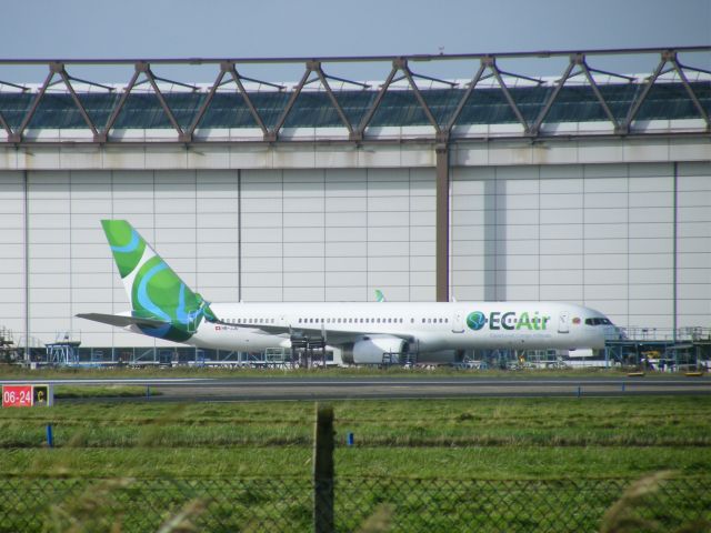 Boeing 757-200 (HB-JJE)