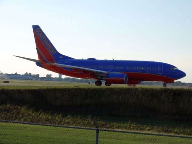 Boeing 737-700 (N7724A)