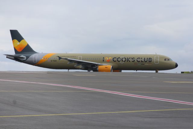 Airbus A321 (G-TCDV)