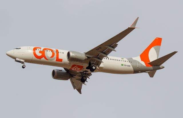 Boeing 737 MAX 8 (PS-GPE)