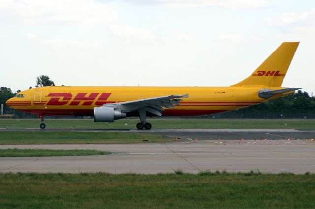 Airbus A300F4-600 (D-AZMQ) - Departing rwy 09R on 3-May-25 operating flight BCS6717 to EDDF.