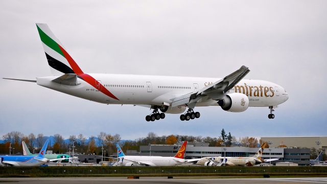 BOEING 777-300 (A6-EQI) - BOE682 on short final to Rwy 16R to complete a C1 flight on 11.25.17. (ln 1529 / cn 42354). 