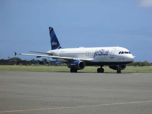 Airbus A320 (N583JB)