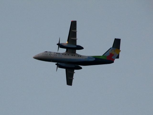 de Havilland Dash 8-100 (N829EX)