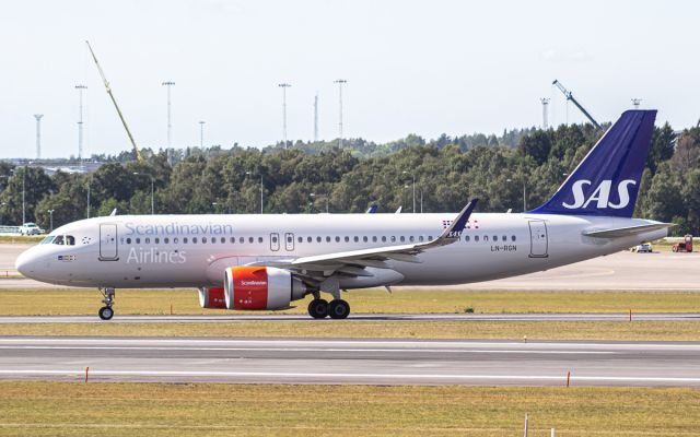 Airbus A320neo (LN-RGN)