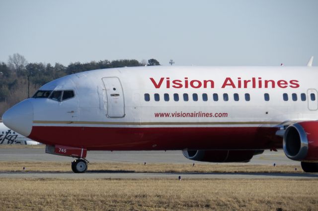 BOEING 737-400 (N745VA) - Vision Airlines 737-400 1/18/14