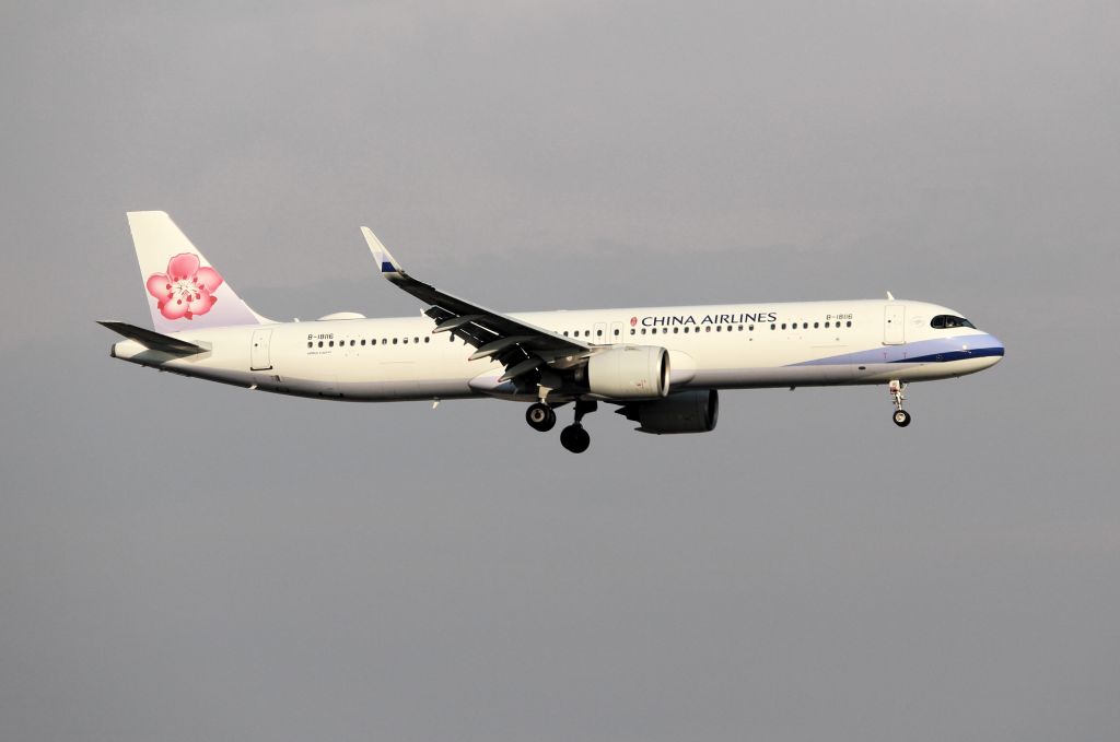 Airbus A321neo (B-18116)