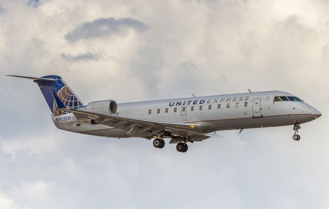 Canadair Regional Jet CRJ-200 (N915SW)