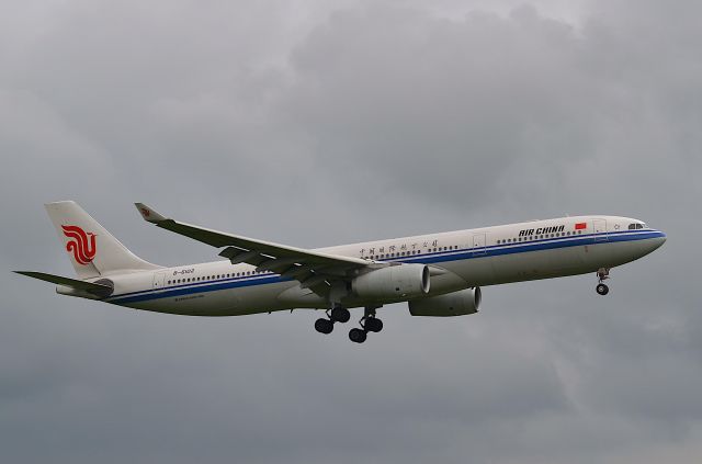 Airbus A330-300 (B-6102) - Photo taken on Aug 18, 2017.