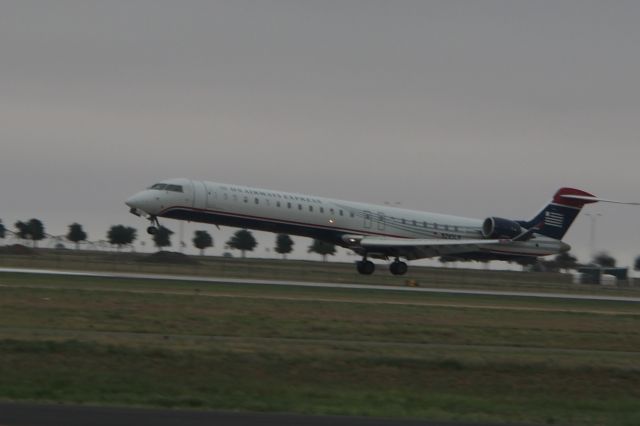 Canadair Regional Jet CRJ-200 (N245LR)
