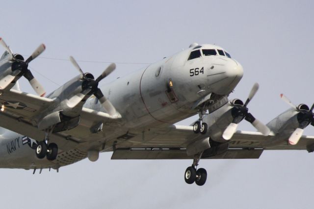 Lockheed P-3 Orion (15-8564) - US Navy P-3 Orion ( 158564) approaches Sarasota-Bradenton International Airport