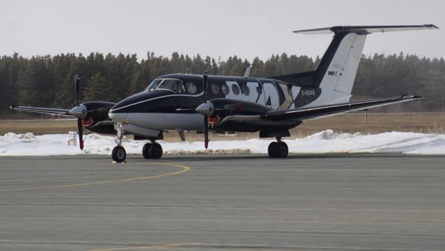 Beechcraft Super King Air 200 (C-GCVS) - CYGR-CYVB