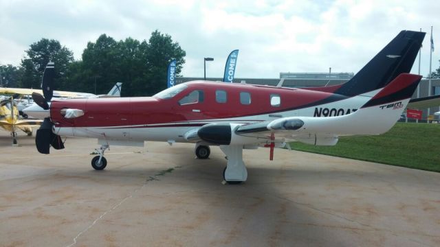 Daher-Socata TBM-900 (N900AT) - Soaking up the sun @ AOPAs Fly-in @ Fredrick Airport.