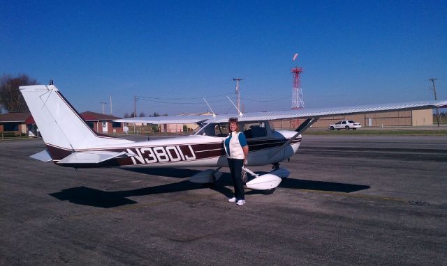 Cessna Commuter (N3801J) - Flew my mom to Dexter MO for lunch