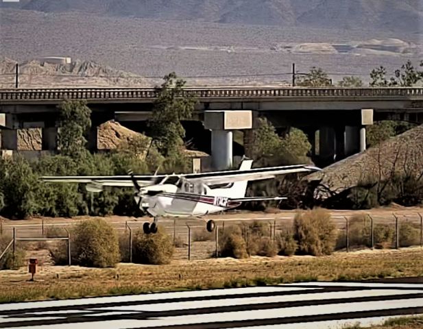 Cessna P210 Pressurized Centurion (N174SF) - LANDING AT KUDD