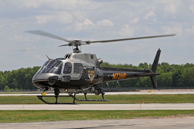 Eurocopter AS-350 AStar (N73HP) - N73HP hovering in to the Grand Aire ramp for a brief fuel stop on Sunday 23 May 2021. 