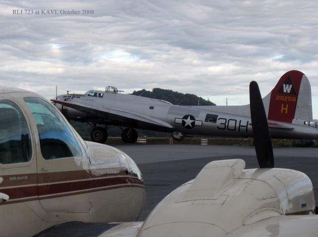 Beechcraft Baron (58) (N7237X)