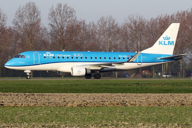 EMBRAER 175 (long wing) (PH-EXL)