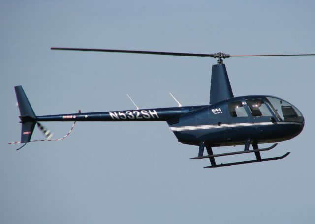 Robinson R-44 (N532SH) - Landing at the Shreveport Downtown airport.