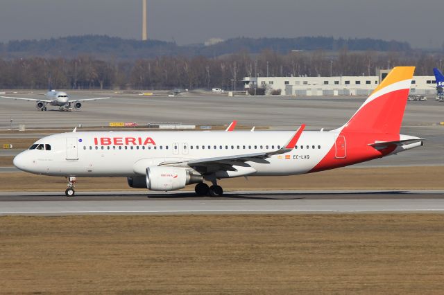 Airbus A320 (EC-LXQ)