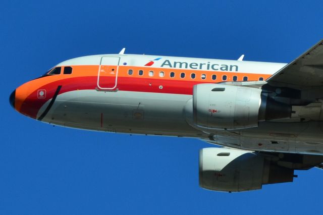 Airbus A319 (N742PS) - Departing KCLT- 1/20/19