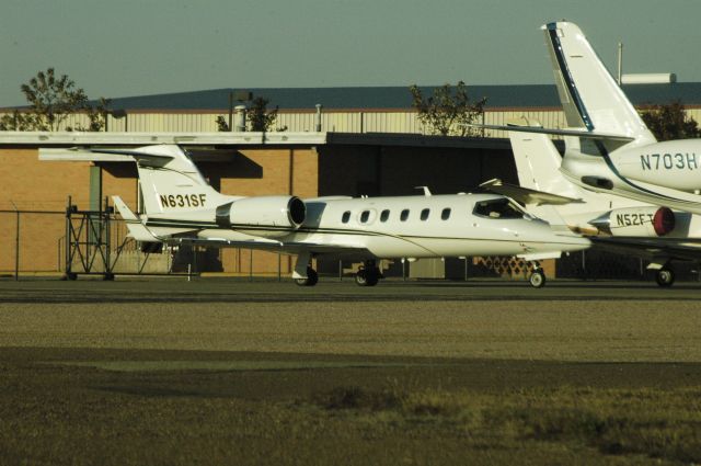 Learjet 31 (N631SF)