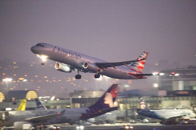 Airbus A321 —