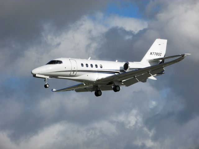 Cessna Citation Sovereign (N778SC) - Landing RWY 30