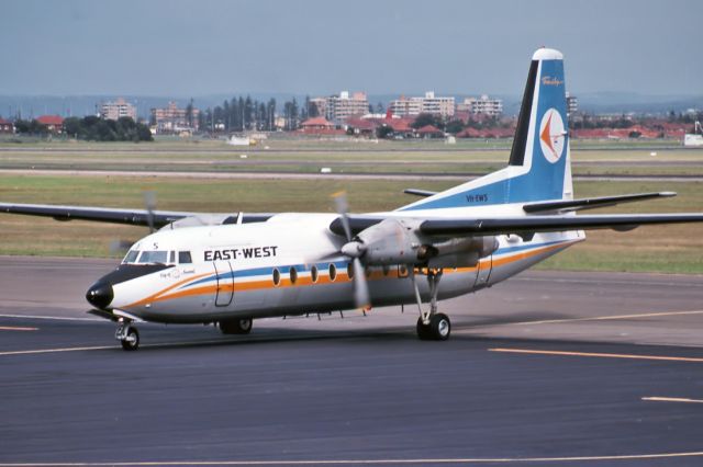 Vans RV-7 (VH-EWS) - EAST WEST AIRLINES - FOKKER F-27-500 FRIENDSHIP - REG : VH-EWS (CN 10425) - KINGSFORD SMITH INTERNATIONAL AIRPORT SYDNEY NSW. AUSTRALIA - YSSY 17/3/1982